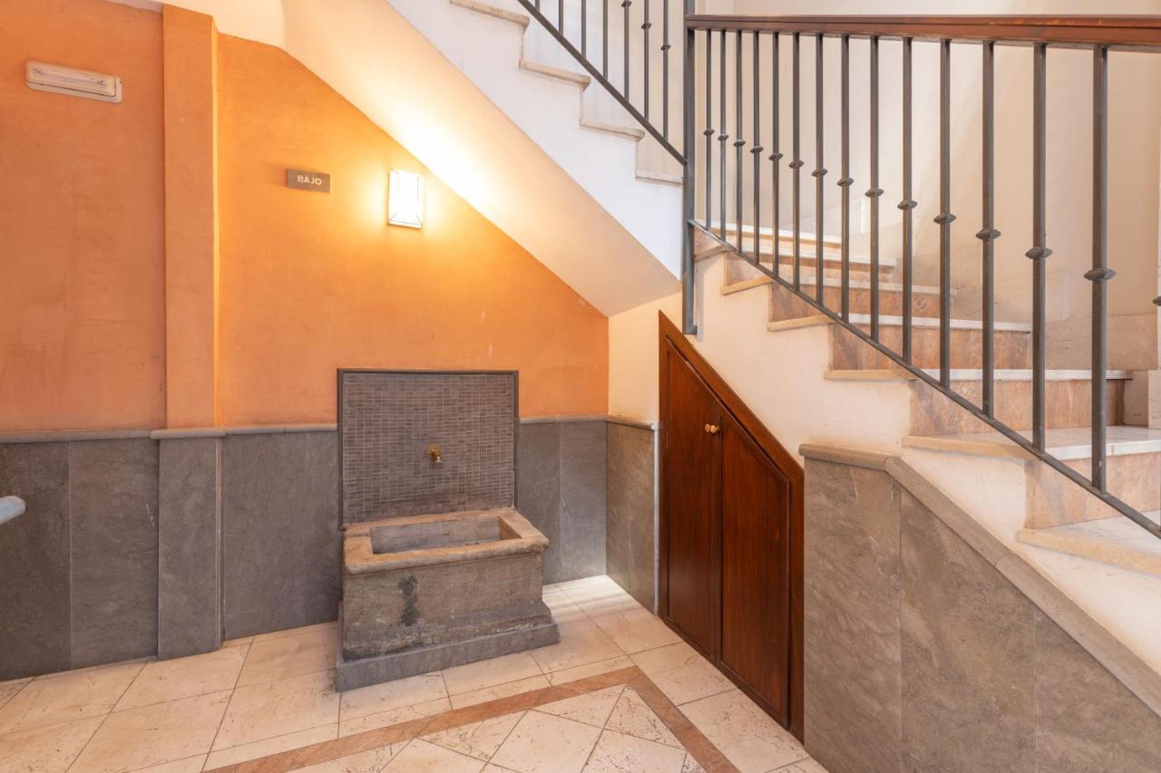 Apartamentos Nuria 19 Granada Kültér fotó