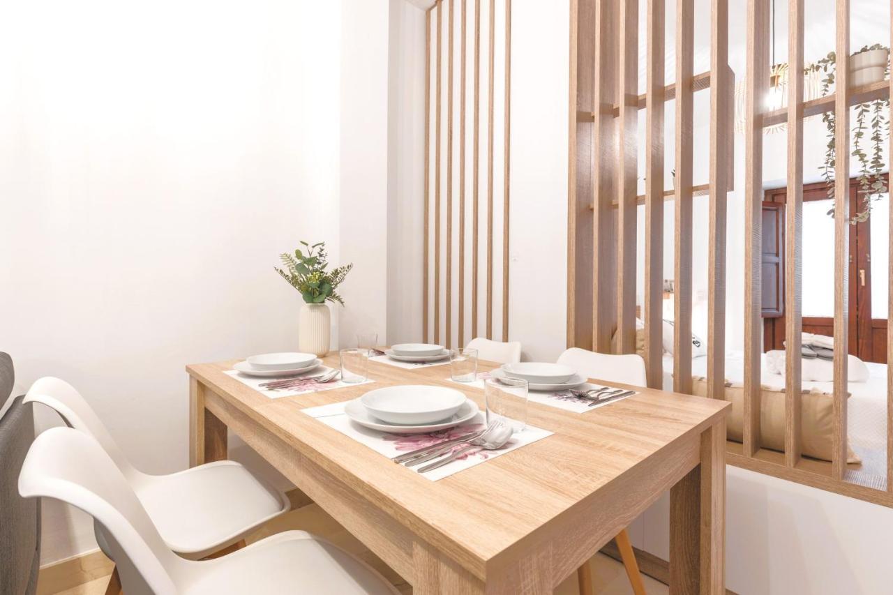 Apartamentos Nuria 19 Granada Kültér fotó
