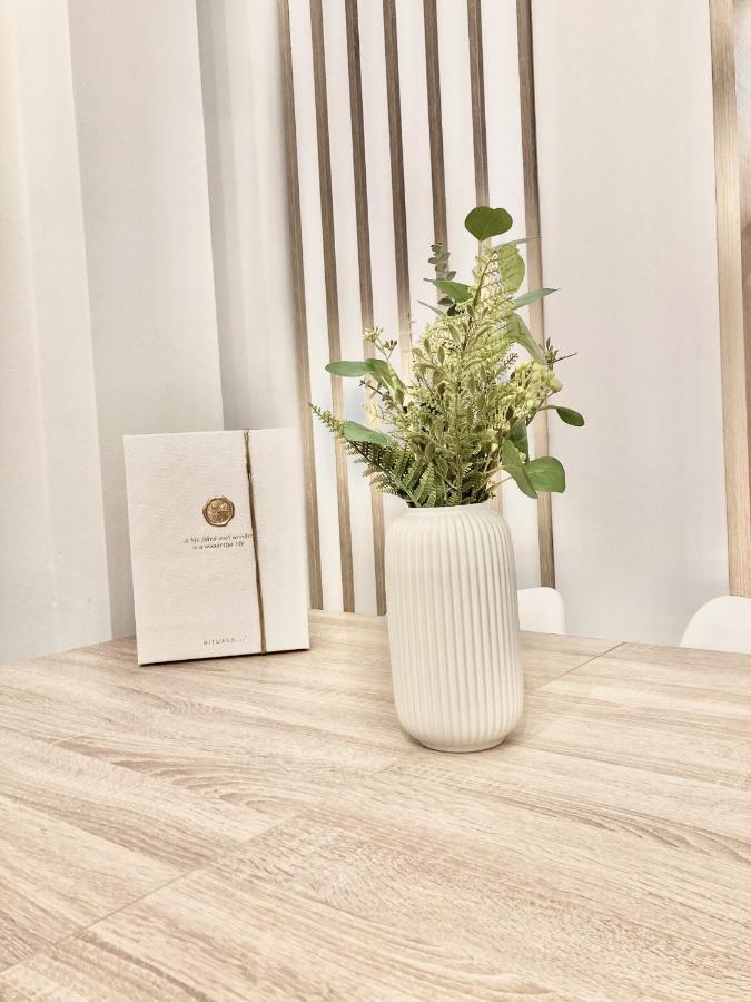Apartamentos Nuria 19 Granada Kültér fotó